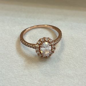 JEWELRY // Charmed Aroma Ring // Sz 8